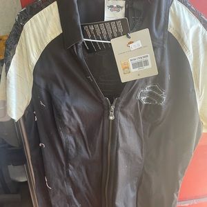 Lady’s Harley Davidson shirt
